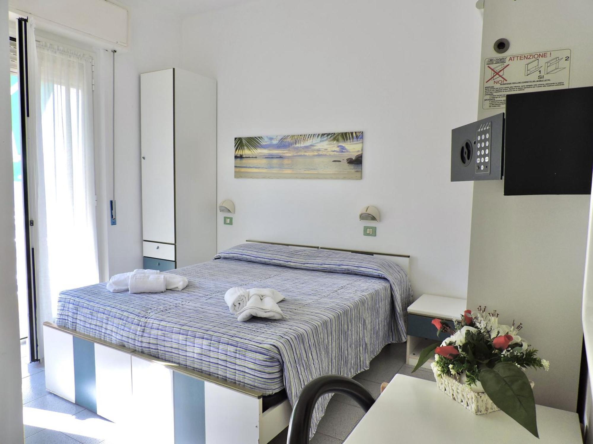 Hotel Villa Chiara Finale Ligure Ngoại thất bức ảnh
